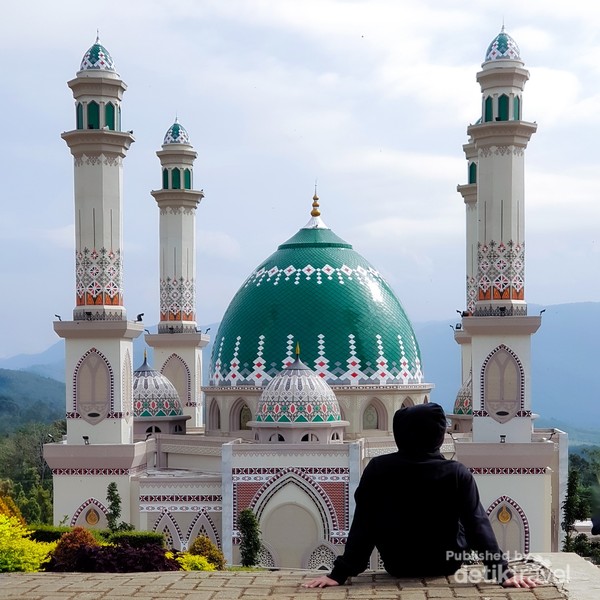 Masjid Al Wadud: Santai Bersama Ibadah di Tengah Perjalanan